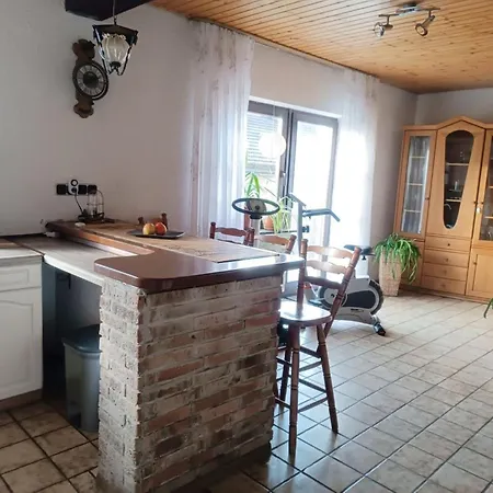 Pur Mit Terrasse
