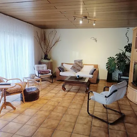 Pur Mit Terrasse Apartment
